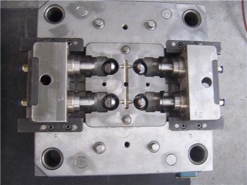 科翔模具告訴您，如何提高模具零配件加工質量？