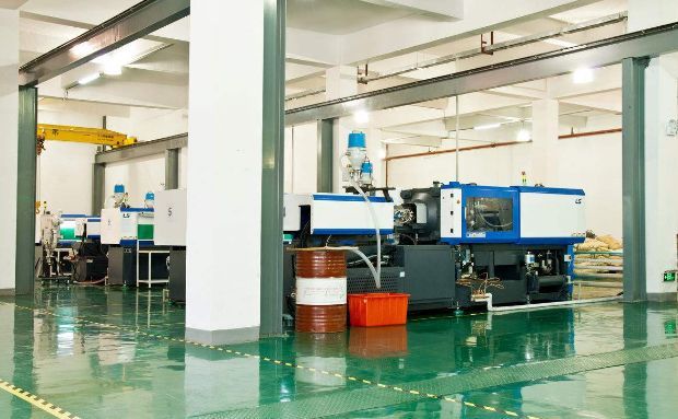 注塑模具成型制品，如果表面有裂紋該如何解決？